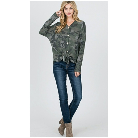 🆕️💥....Army button down camo top-arrived - Picture 4 of 4